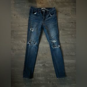 Size 29 9” inseam high rise ripped Madewell jeans